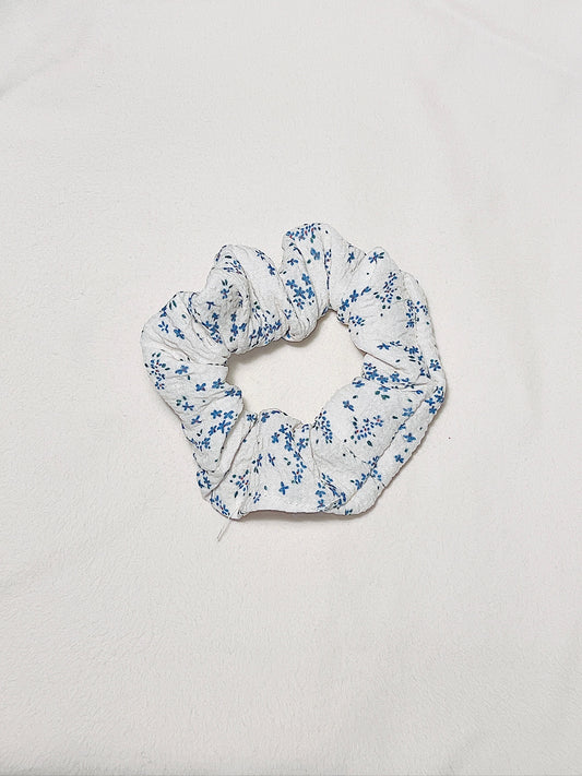 Frosted Bloom Scrunchies